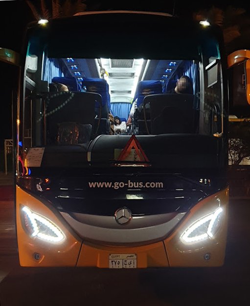 gobus-dal-cairo-a-hurghada-di-notte