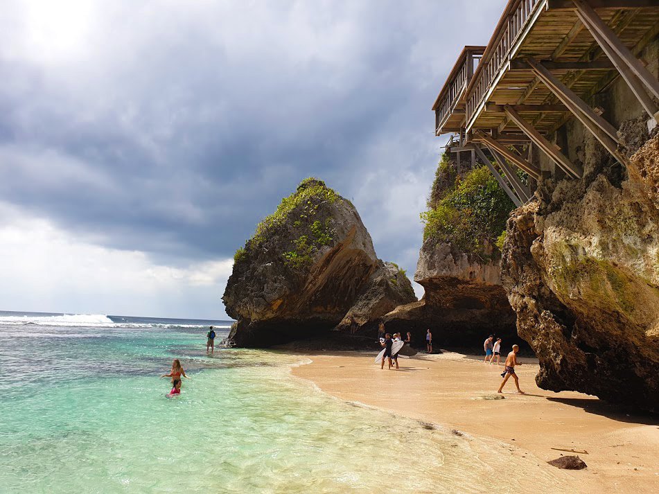 bali-on-the-road-bukit