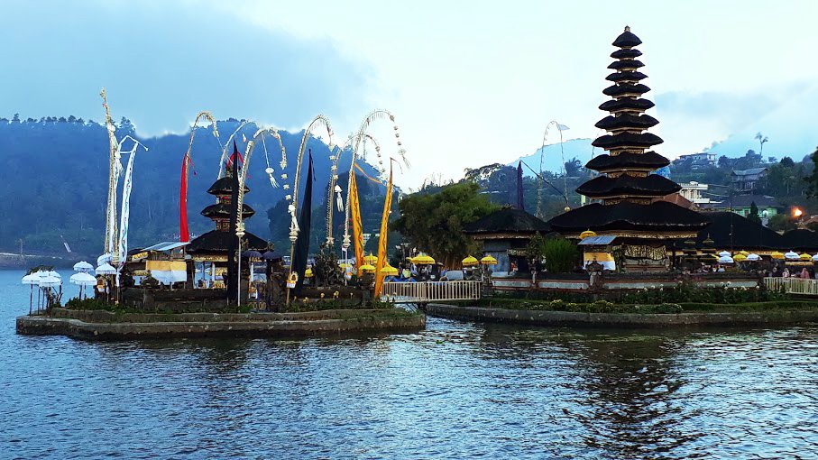 danu-beratan-bali
