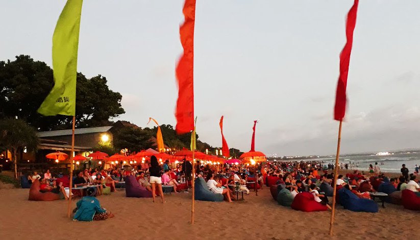spiaggia-seminyak-bali