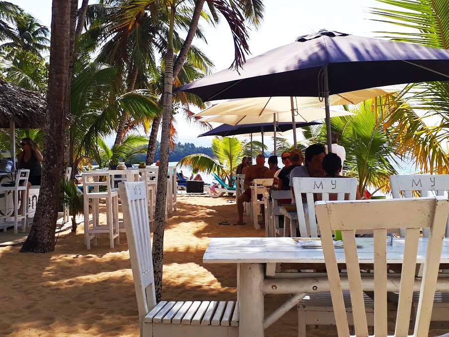 eden-beach-bar-las-ballenas-las-terrenas